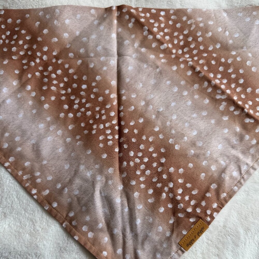 NWT Skippy & Pepper Deer Fawn Print Dog Bandana, Brown, Tan, + White, Size Large - Picture 3 of 16